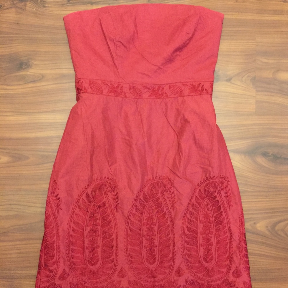 ❤️ Ann Taylor Embroidered Strapless Party Dress 2